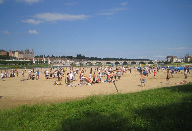 Location insolite dans le Loiret près des plages