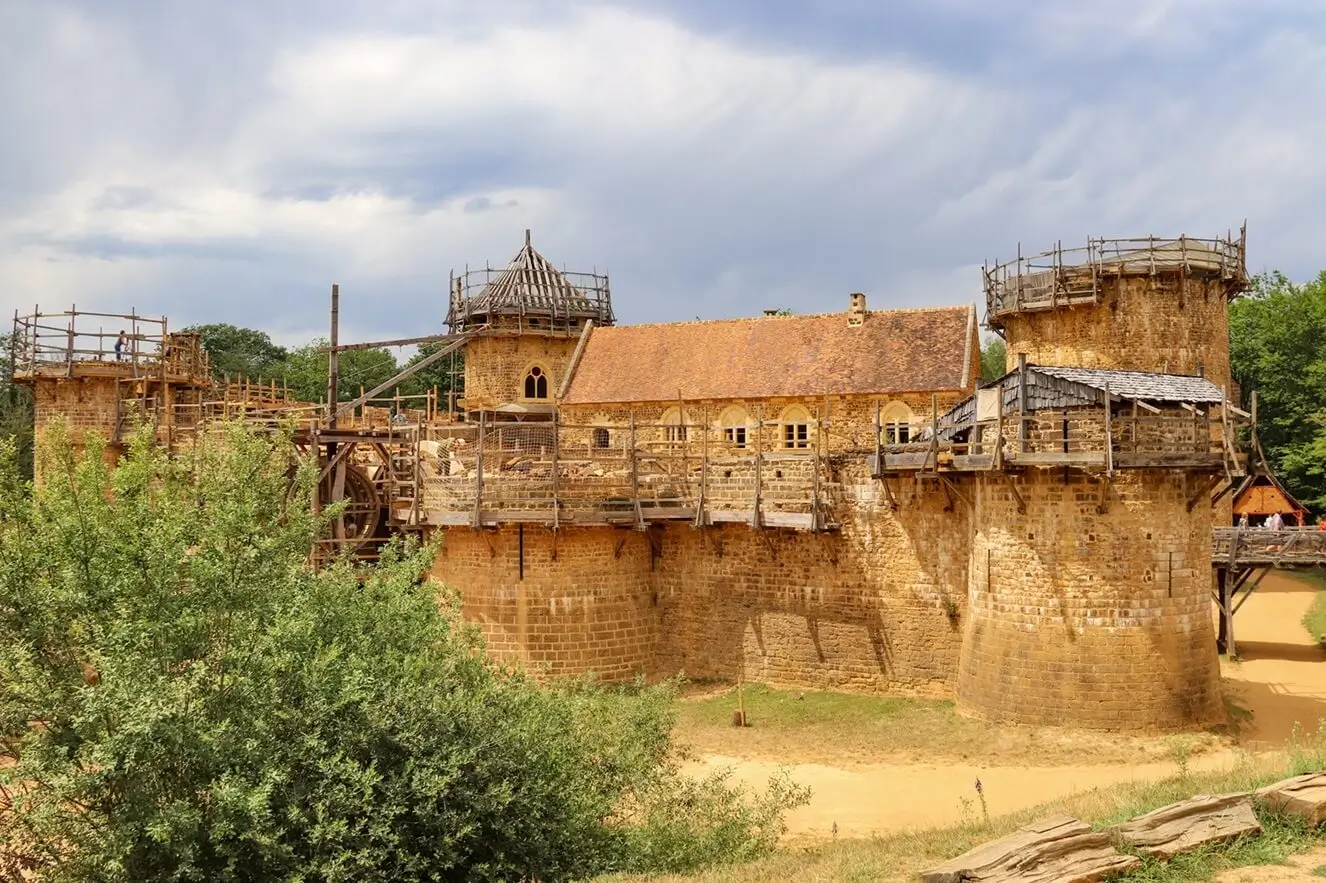 La construction d'un château fort : Guédelon