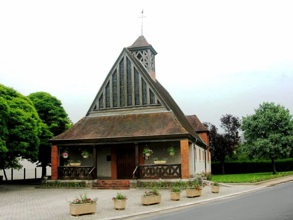 Eglise de Saint-Père-sur-Loire - Camping près de Saint-Père-sur-Loire Touristique de Gien