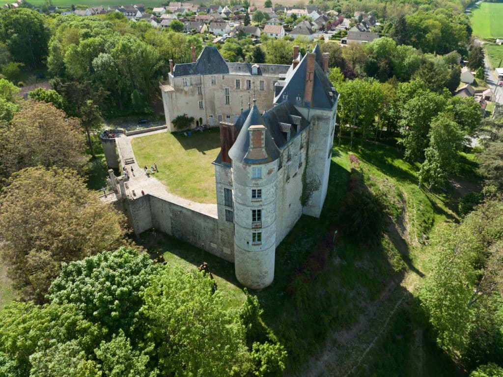 Château de Saint-Brisson